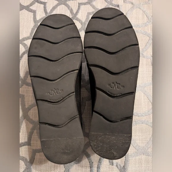 Johnston & Murphy 1850's Size 7 Black Suede Slip On Loafers - Picture 4 of 4